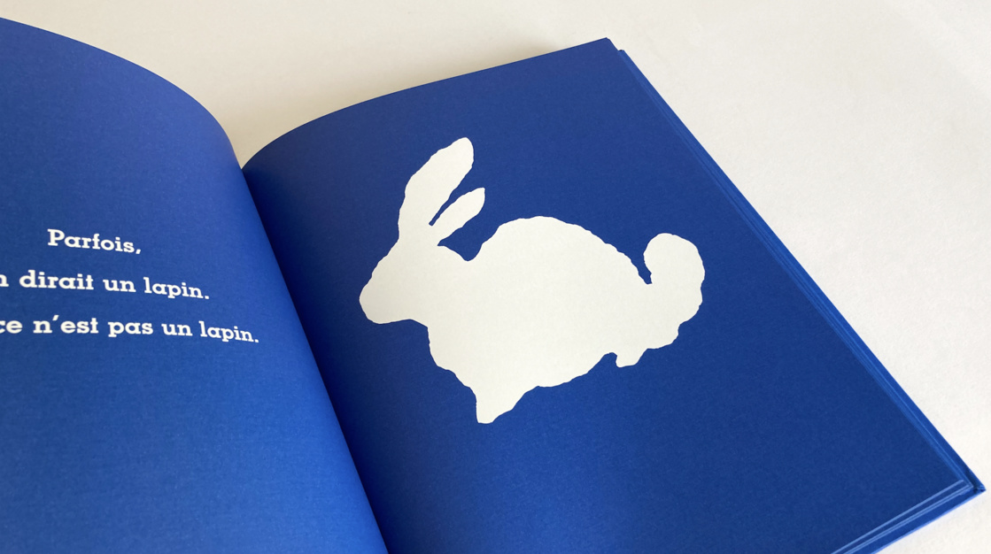 On dirait une tache de lait On dirait une tache de lait